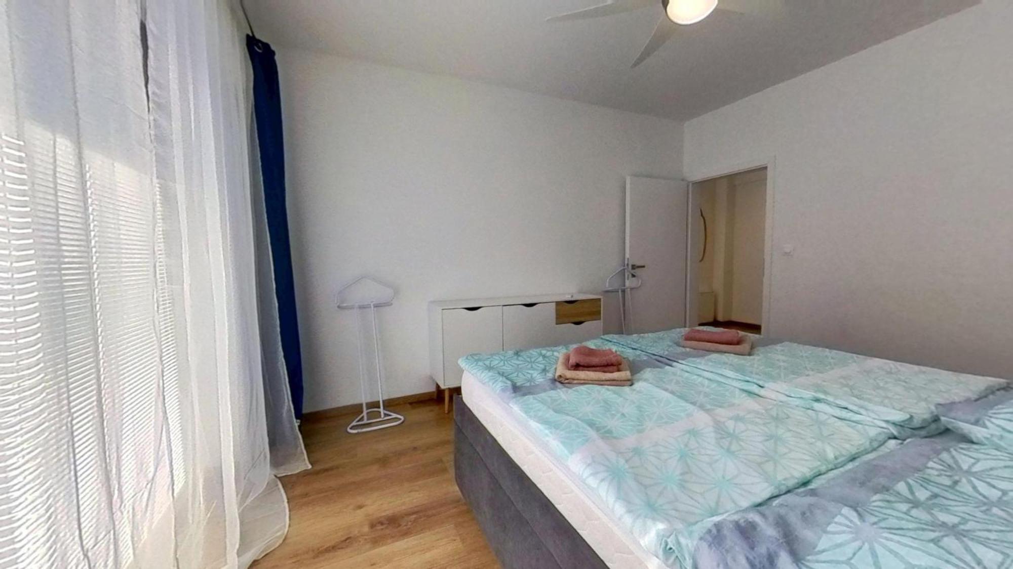 Air-Conditioned 2 Room Apartment, With Terrace, Rovinka 203 Dış mekan fotoğraf